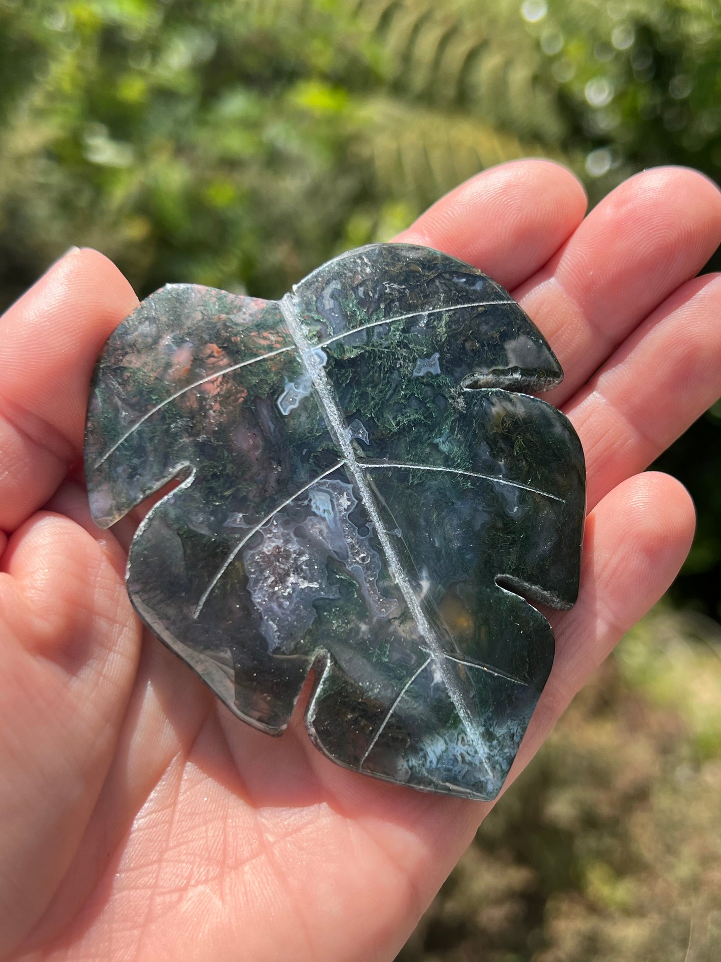 Moss Agate Monstera Leaf