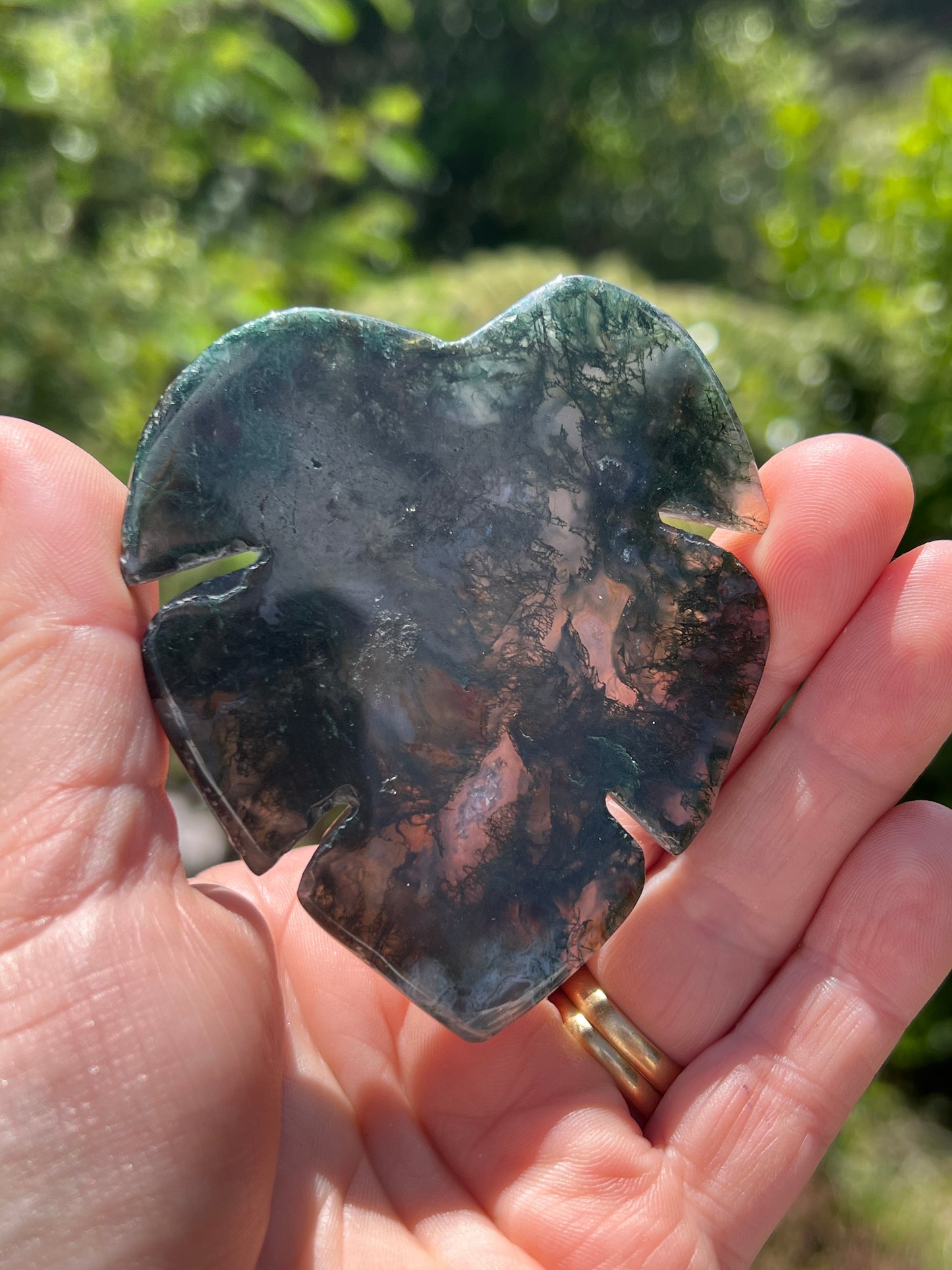 Moss Agate Monstera Leaf