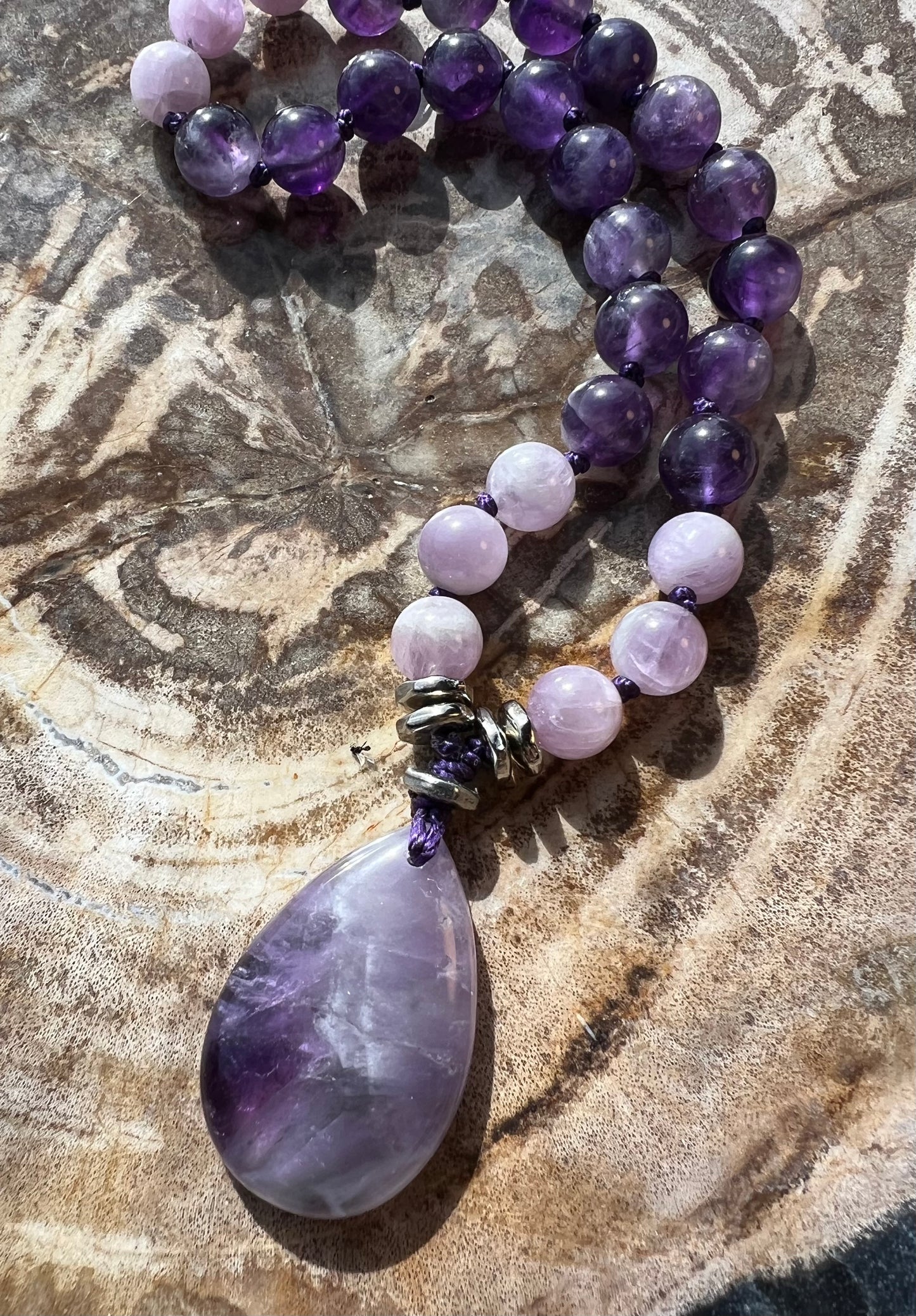 Pocket Mālā with Amethyst and Kunzite Beads