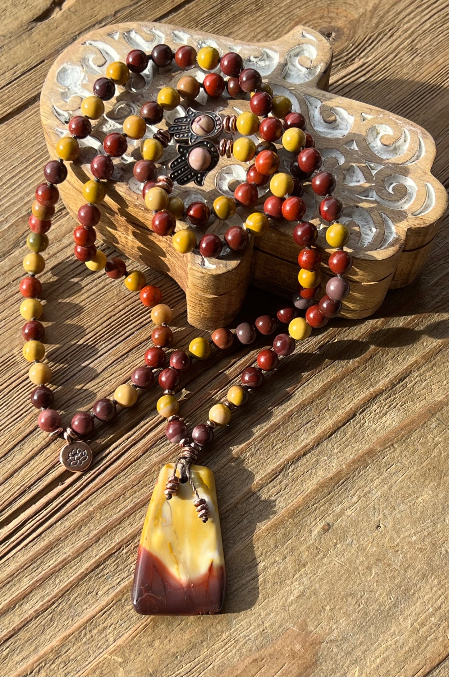 Mālā with Mookaite Jasper with an Australian Mookaite Guru Bead