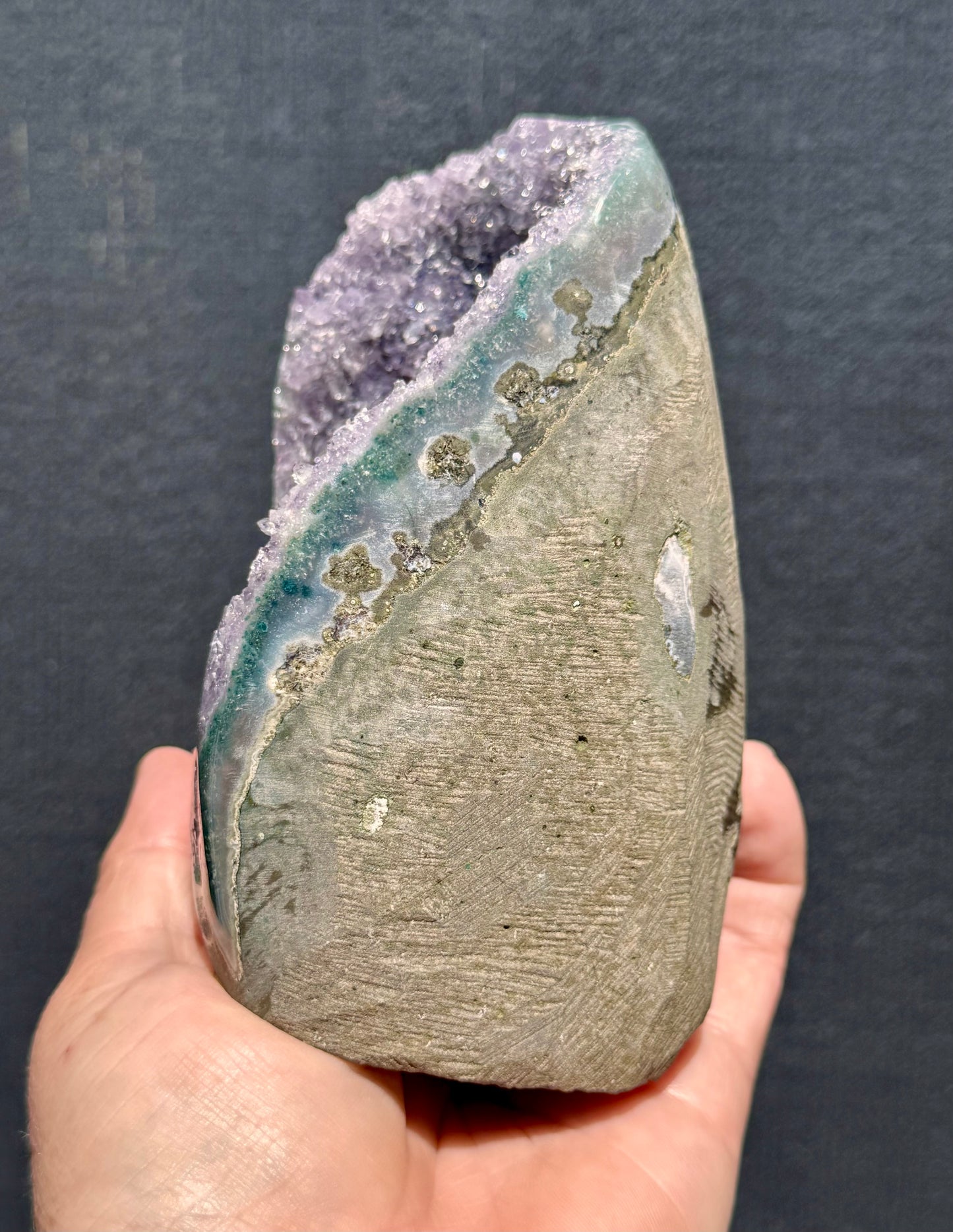 Lilac Amethyst Wrap-Around Geode Cut Base with Green Agate Border 10