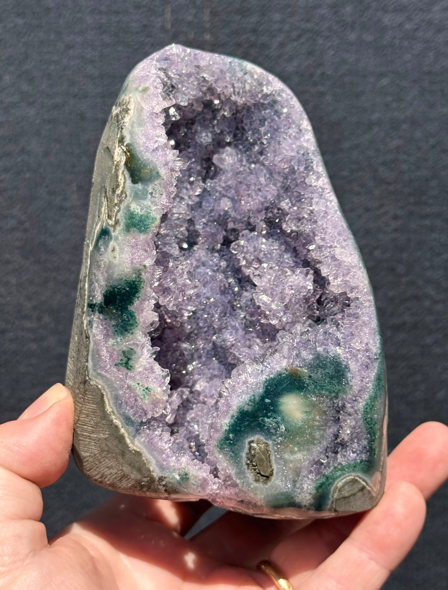 Lilac Amethyst Wrap-Around Geode Cut Base with Green Agate Border 10