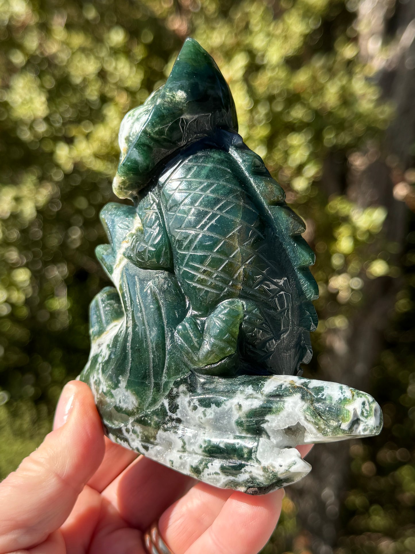 Moss Agate Chameleon carving