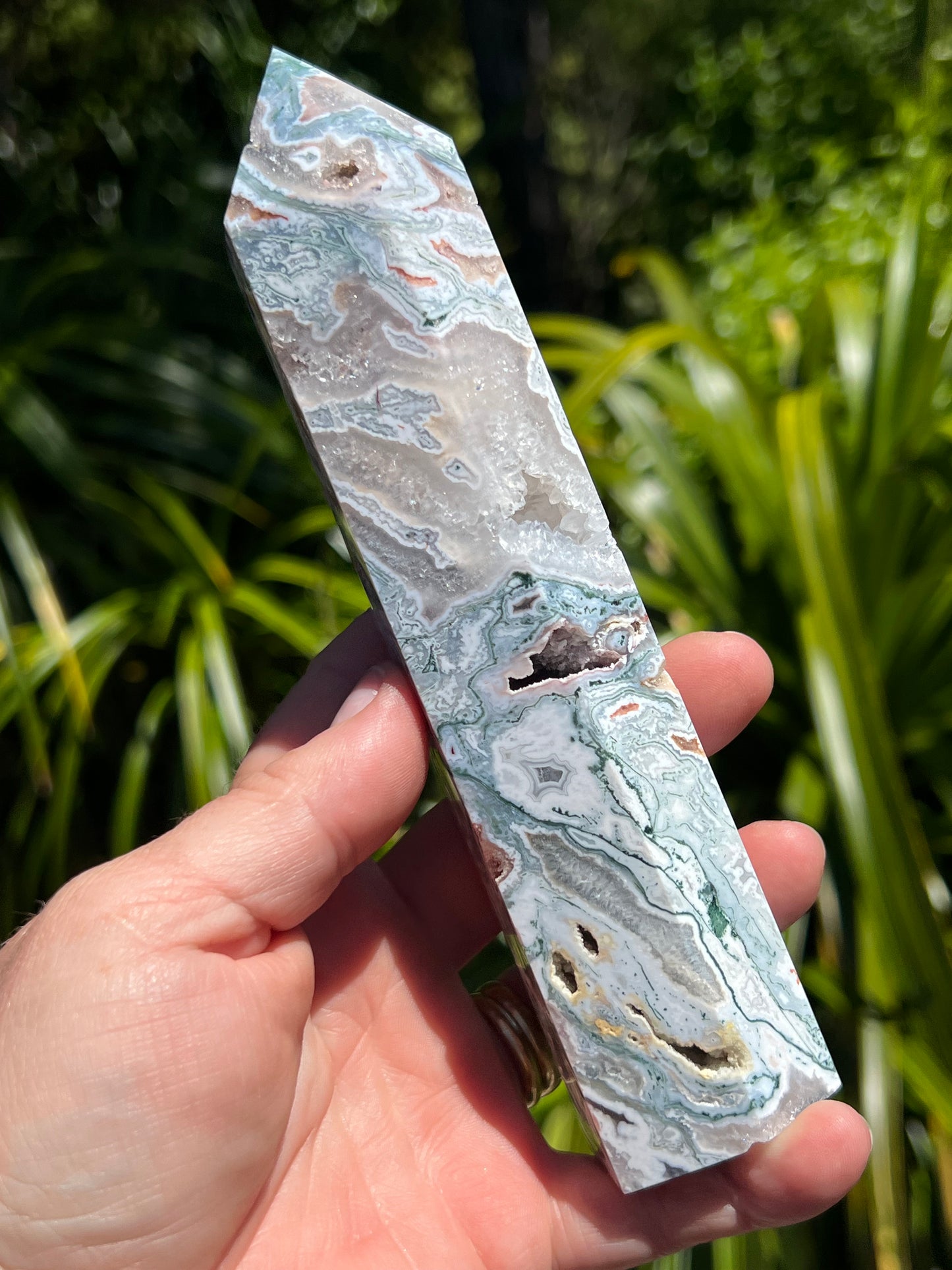 Moss Agate Tower, Rainbow