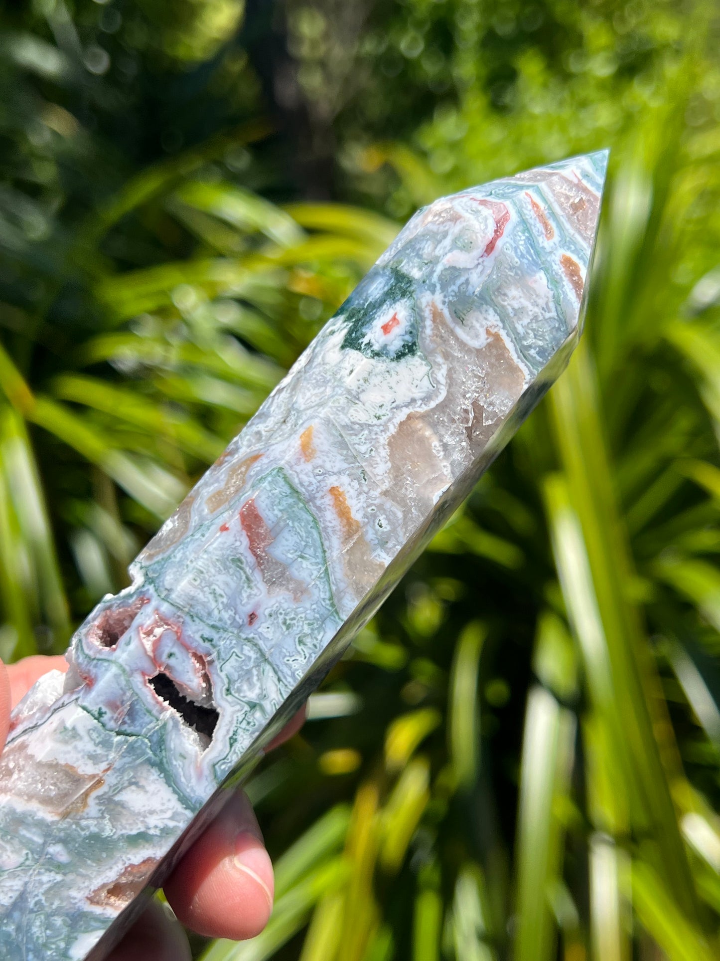 Moss Agate Tower, Rainbow