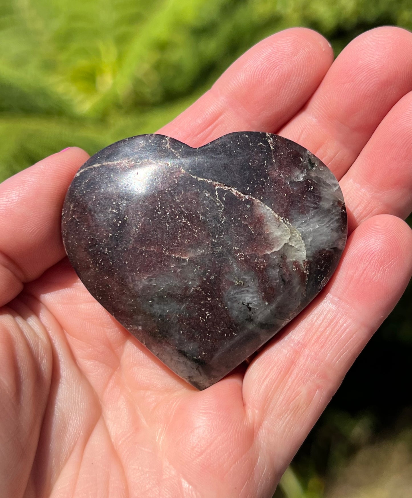 Almandine Garnet in Anthophyllite and Cordierite Heart