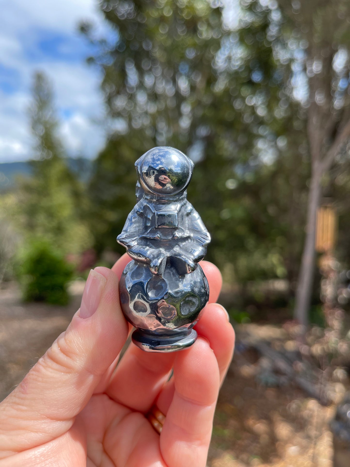 Terahertz Small Meditating Astronaut on the Moon