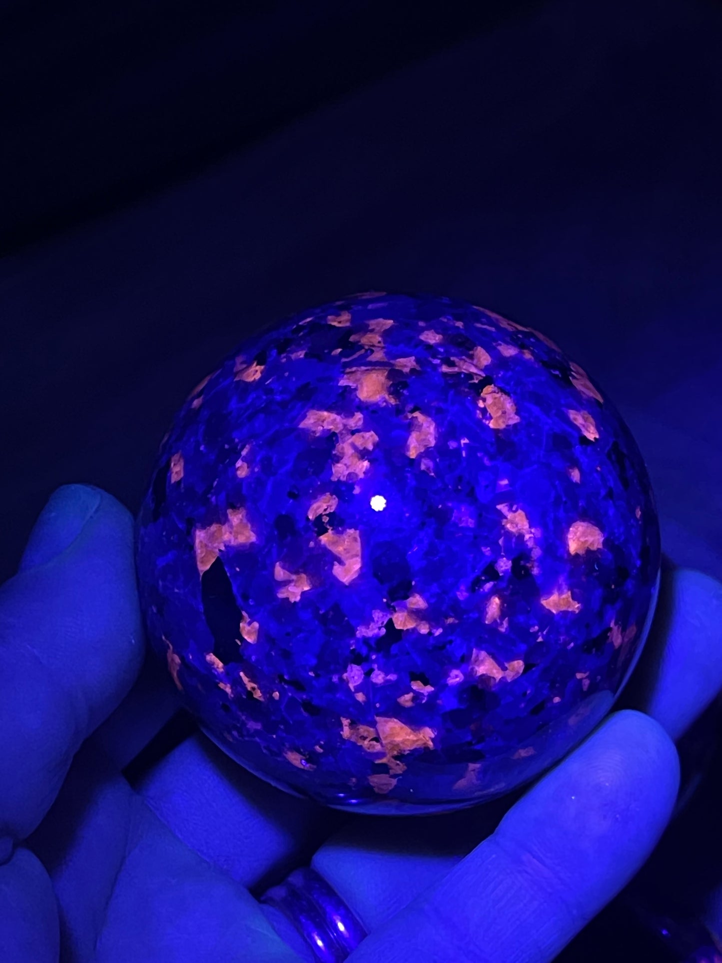 Yooperlite Sphere/Ultra Violet Sodalite