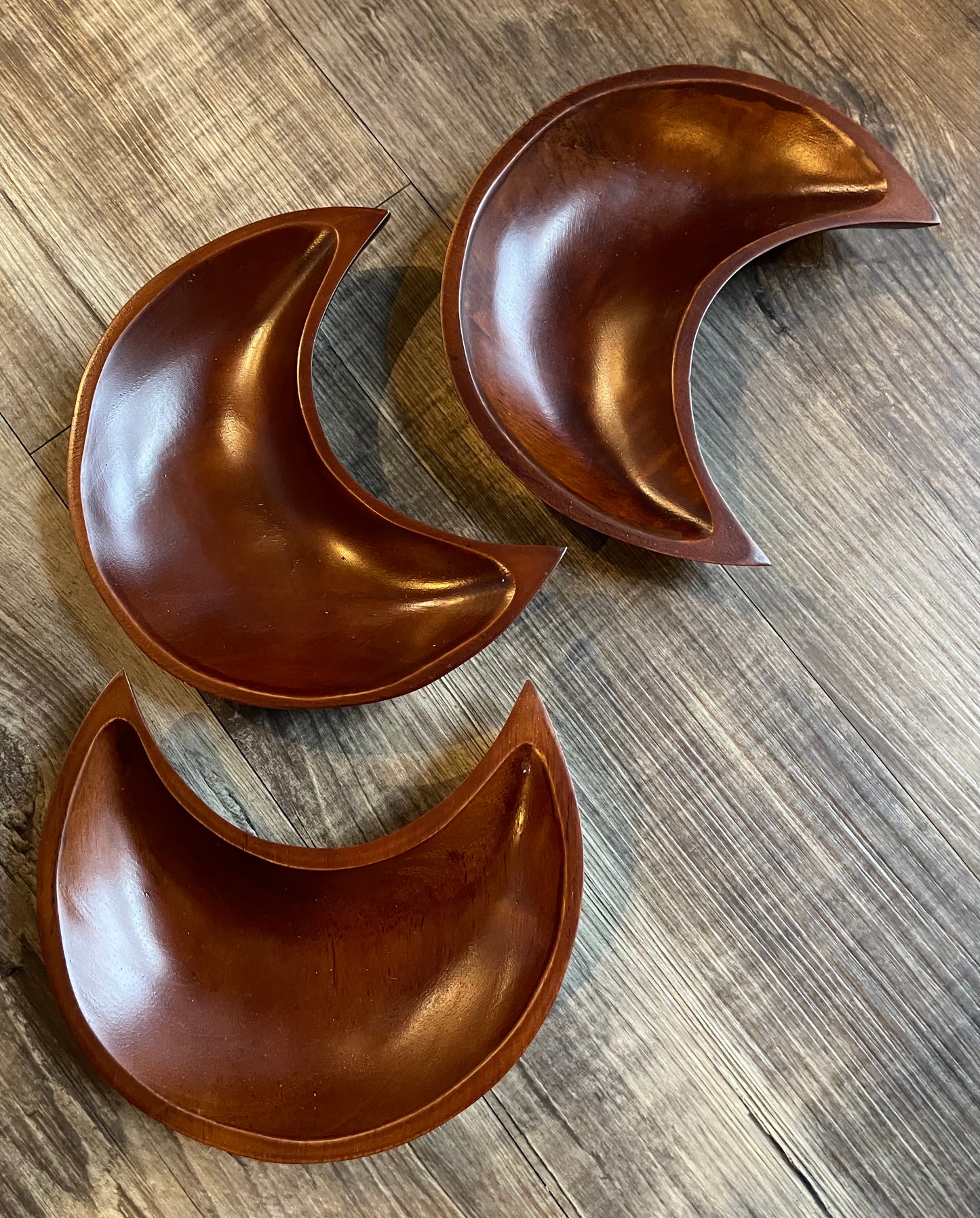 Crescent Moon Mango Wood Bowl, Brown