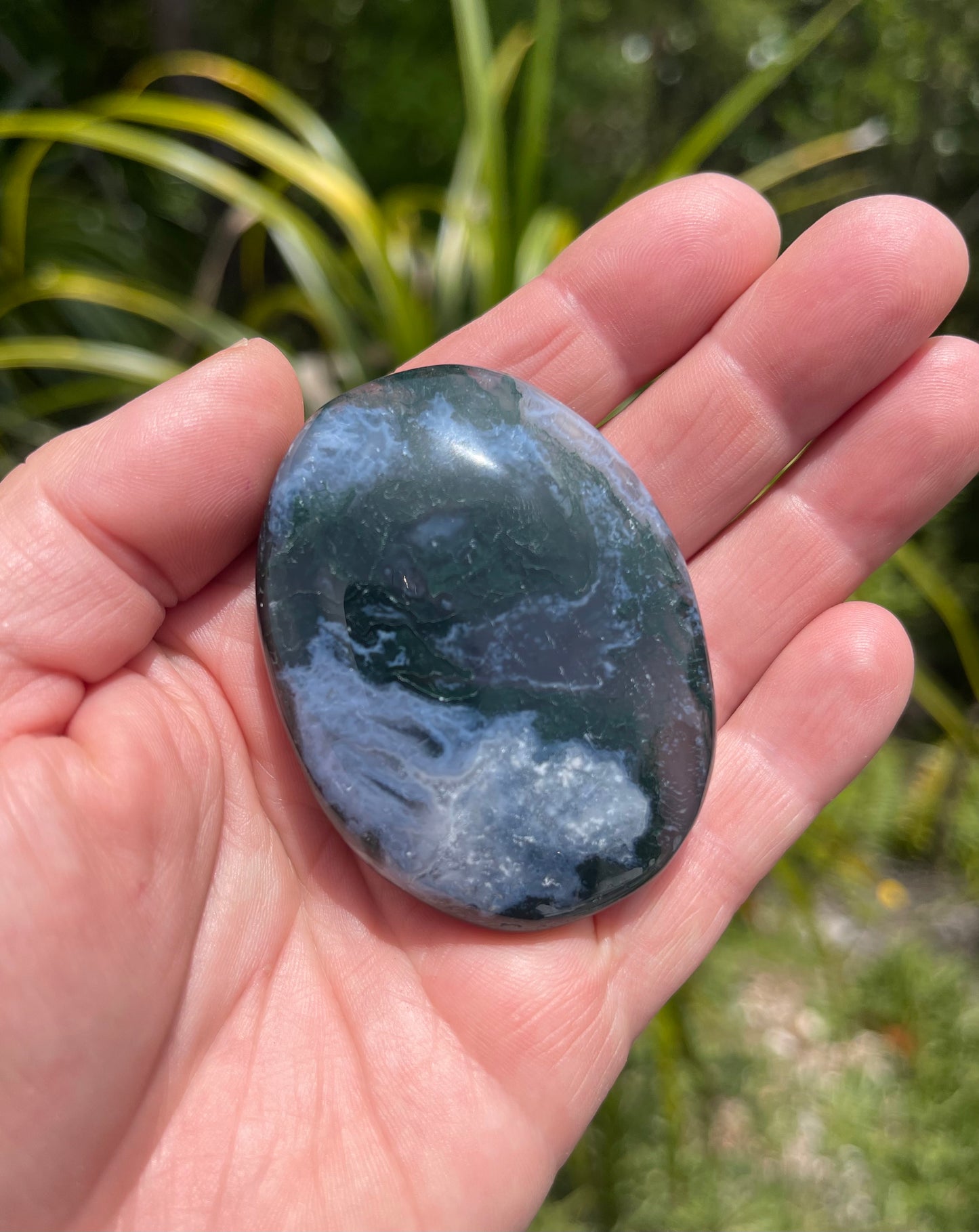 Moss Agate Palm Stone