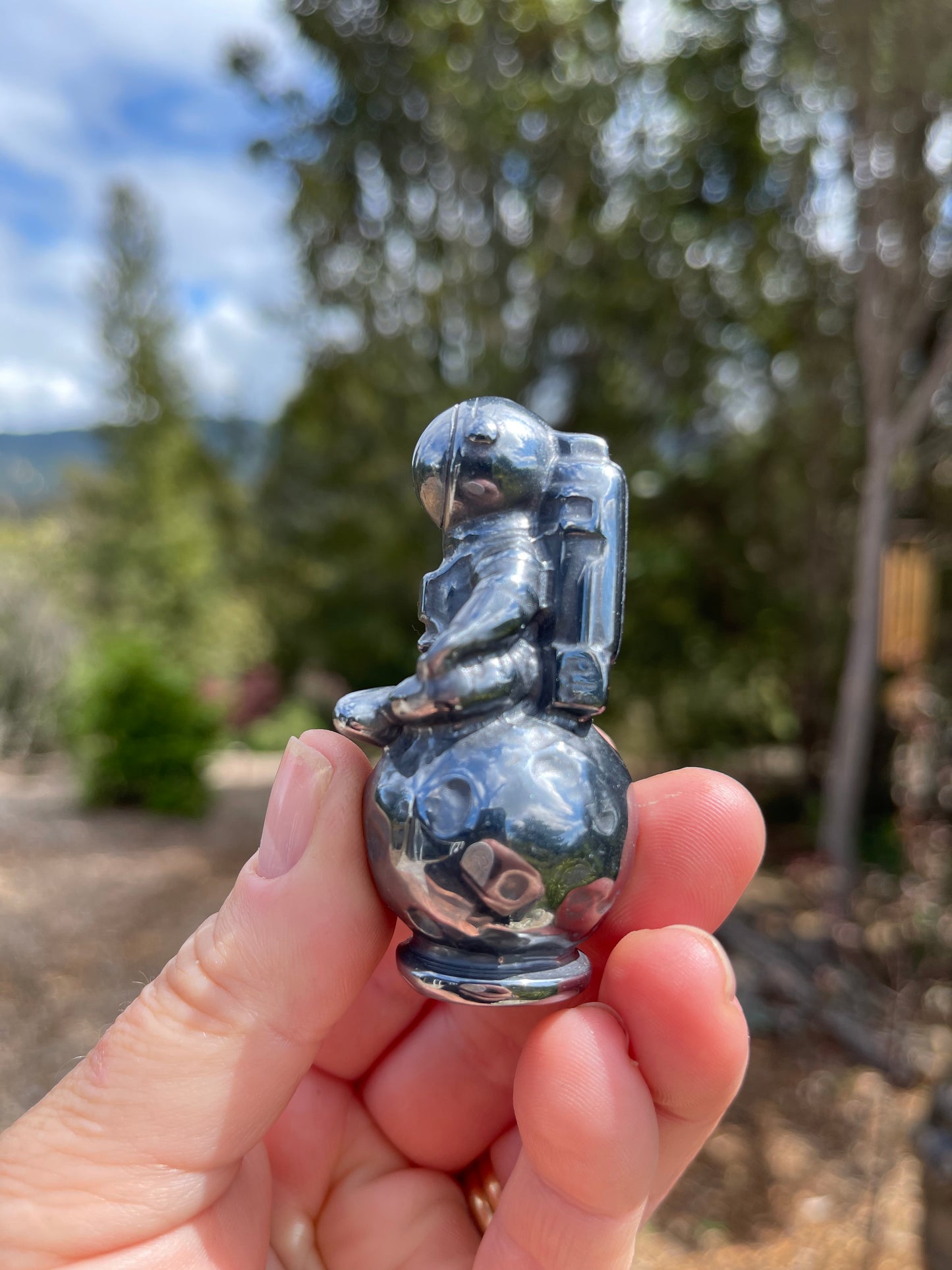 Terahertz Small Meditating Astronaut on the Moon
