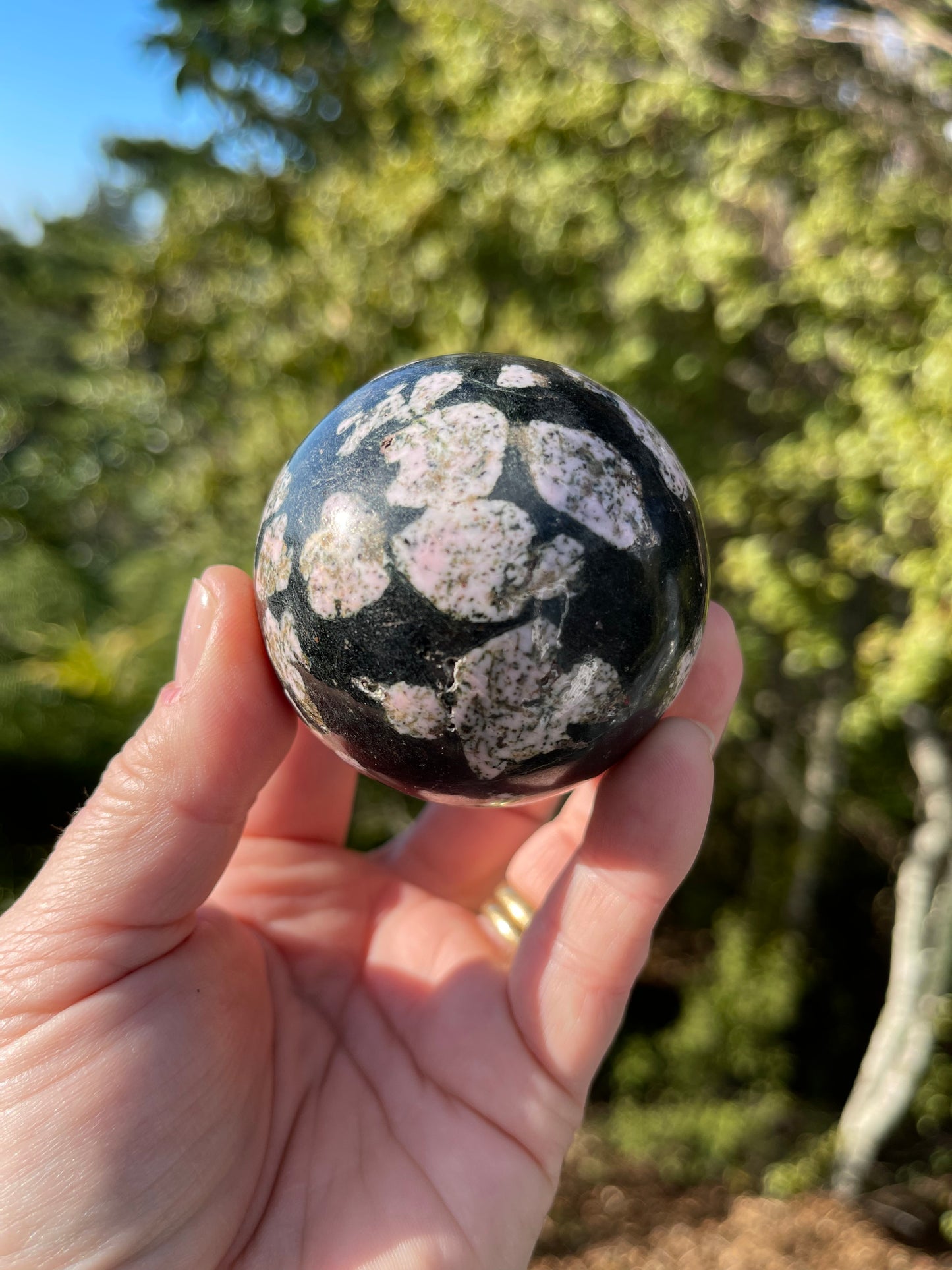 Black jade with Thulite Sphere
