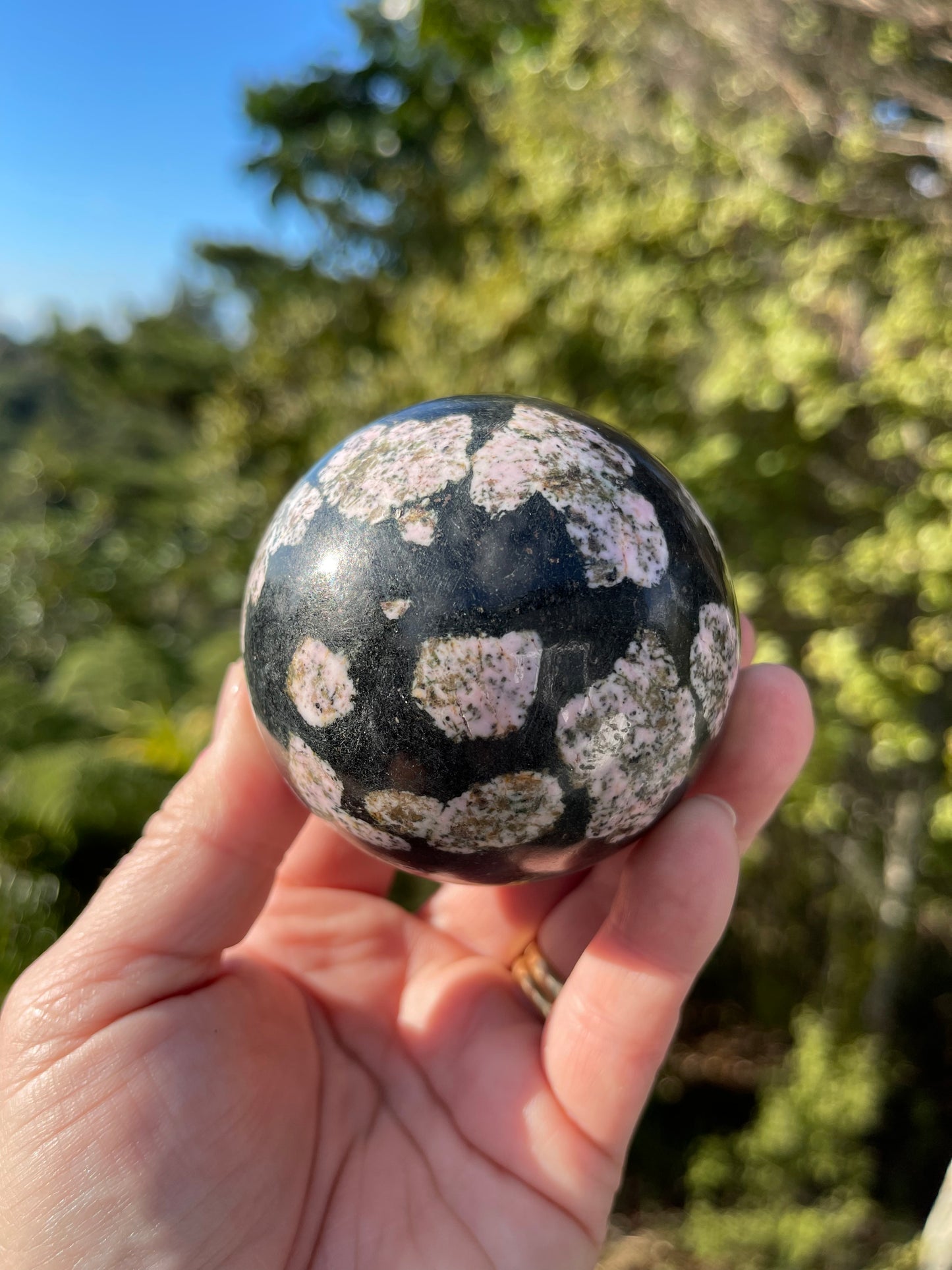 Black jade with Thulite Sphere