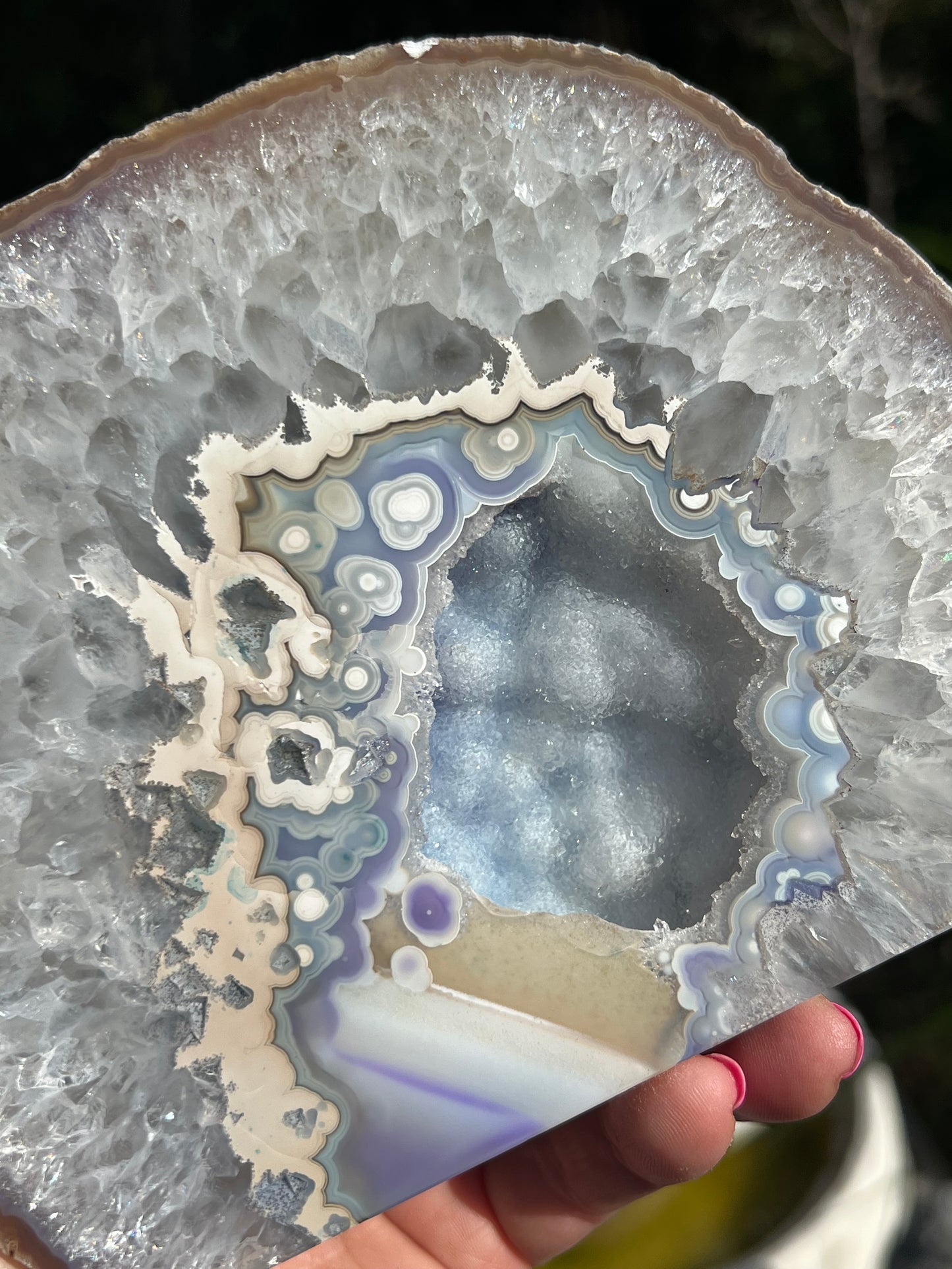 Agate Geode Dyed Purple, Cut Base