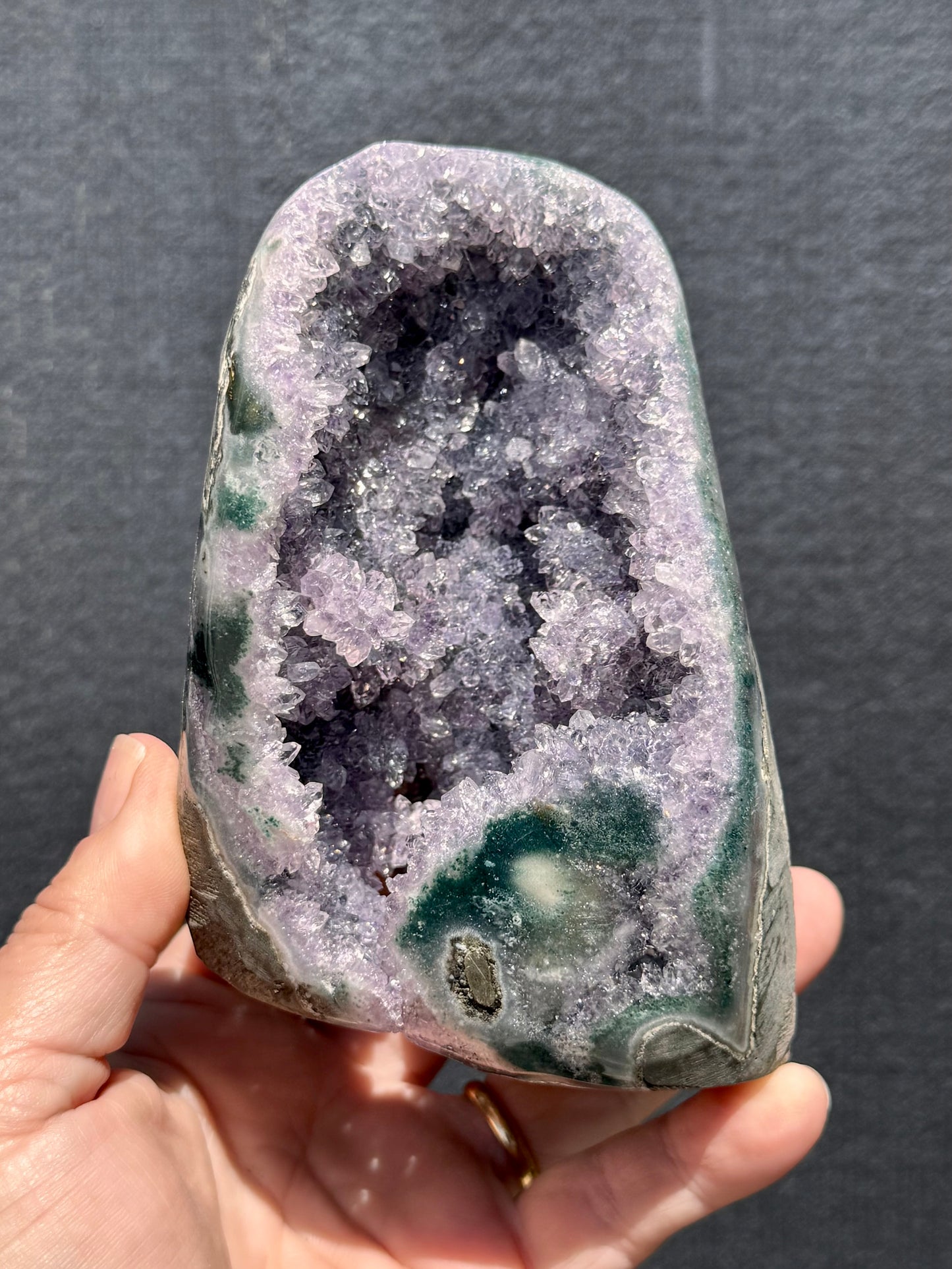 Lilac Amethyst Wrap-Around Geode Cut Base with Green Agate Border 10