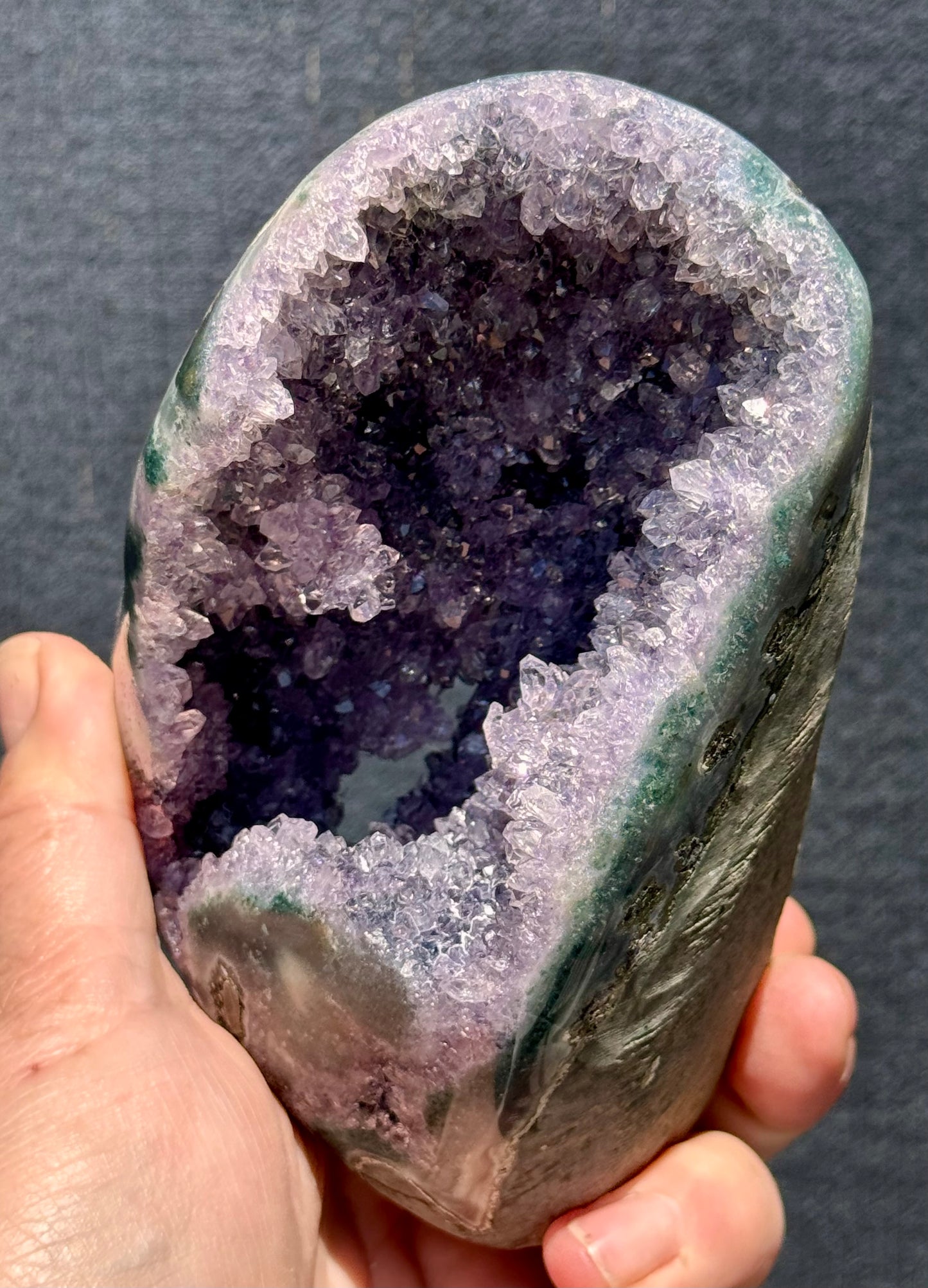 Lilac Amethyst Wrap-Around Geode Cut Base with Green Agate Border 10