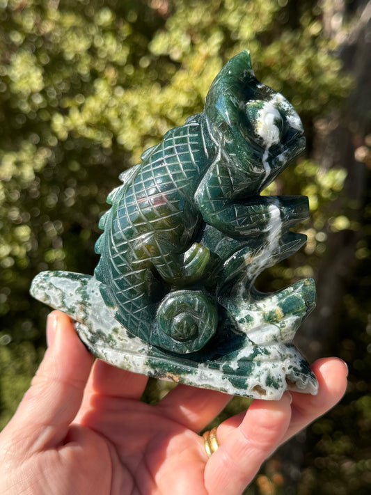 Moss Agate Chameleon carving