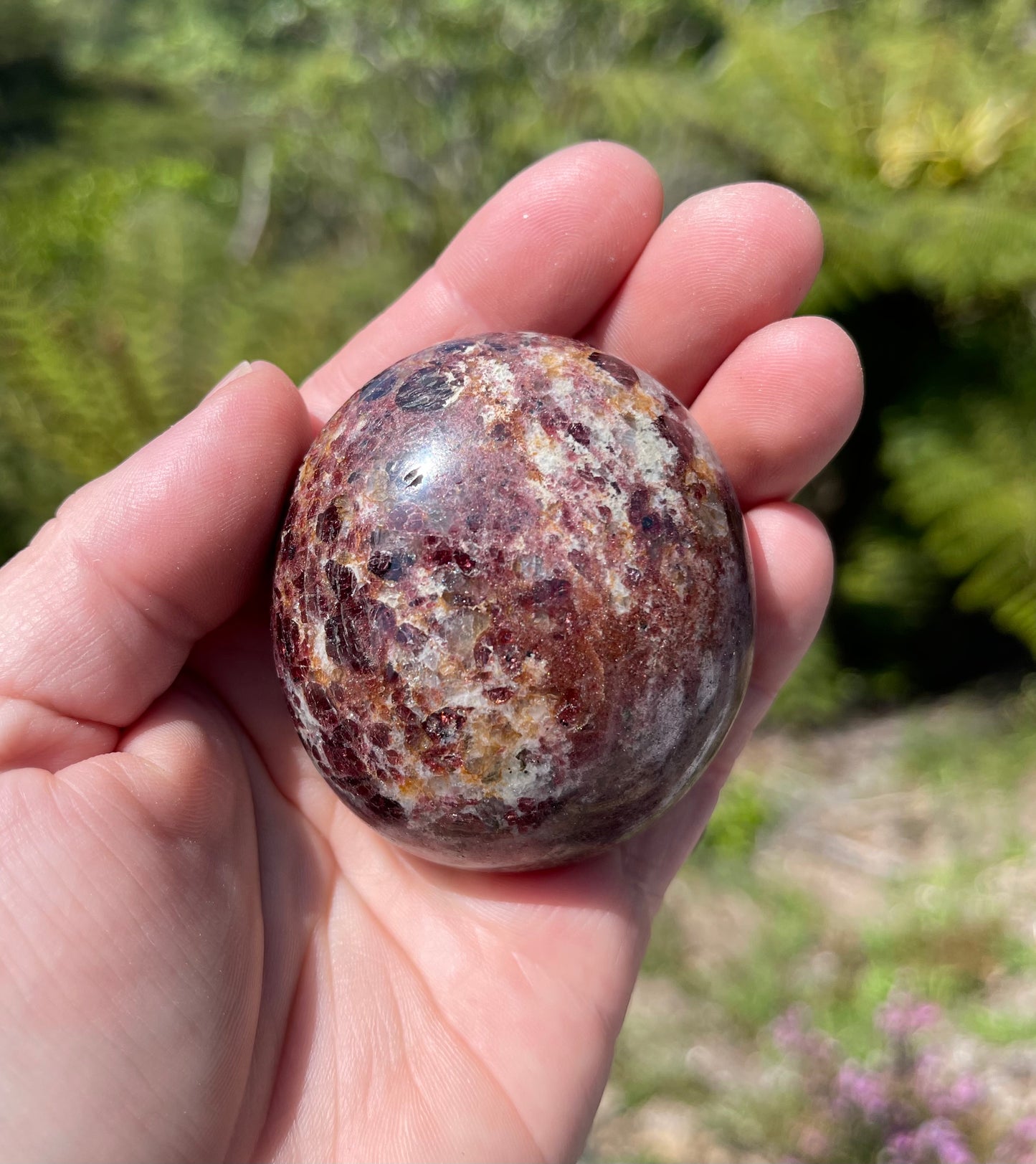Garnet-Grenatite Puffy Palm Stone