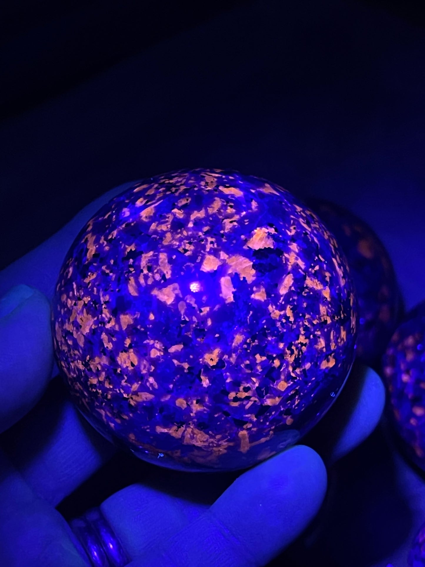 Yooperlite Sphere/Ultra Violet Sodalite